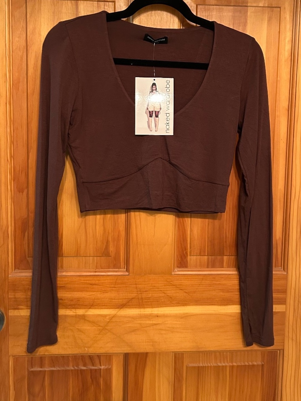 NWT Naked Robe Chocolate V Neck Crop Top Medium